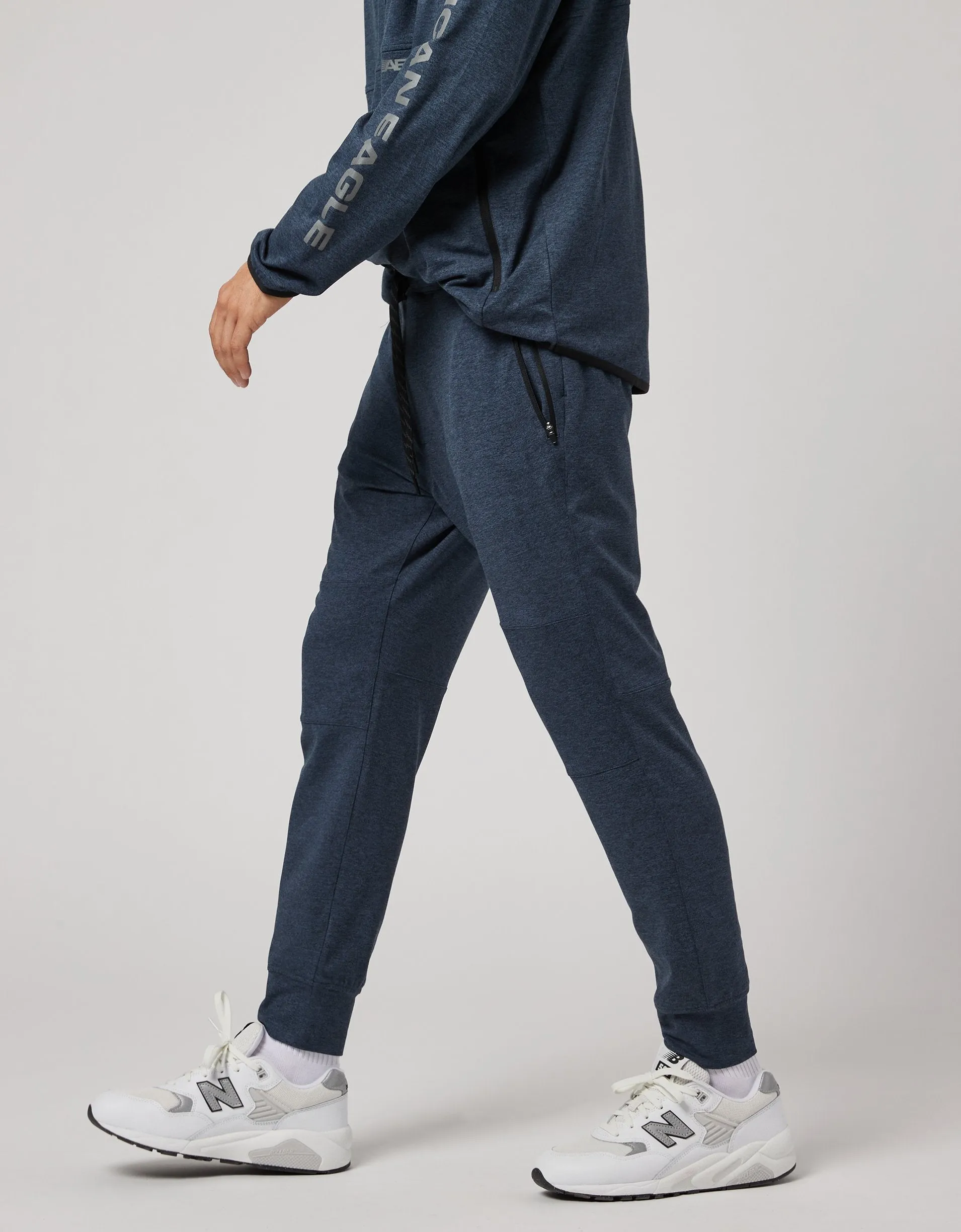 AE 24/7 Training Jogger