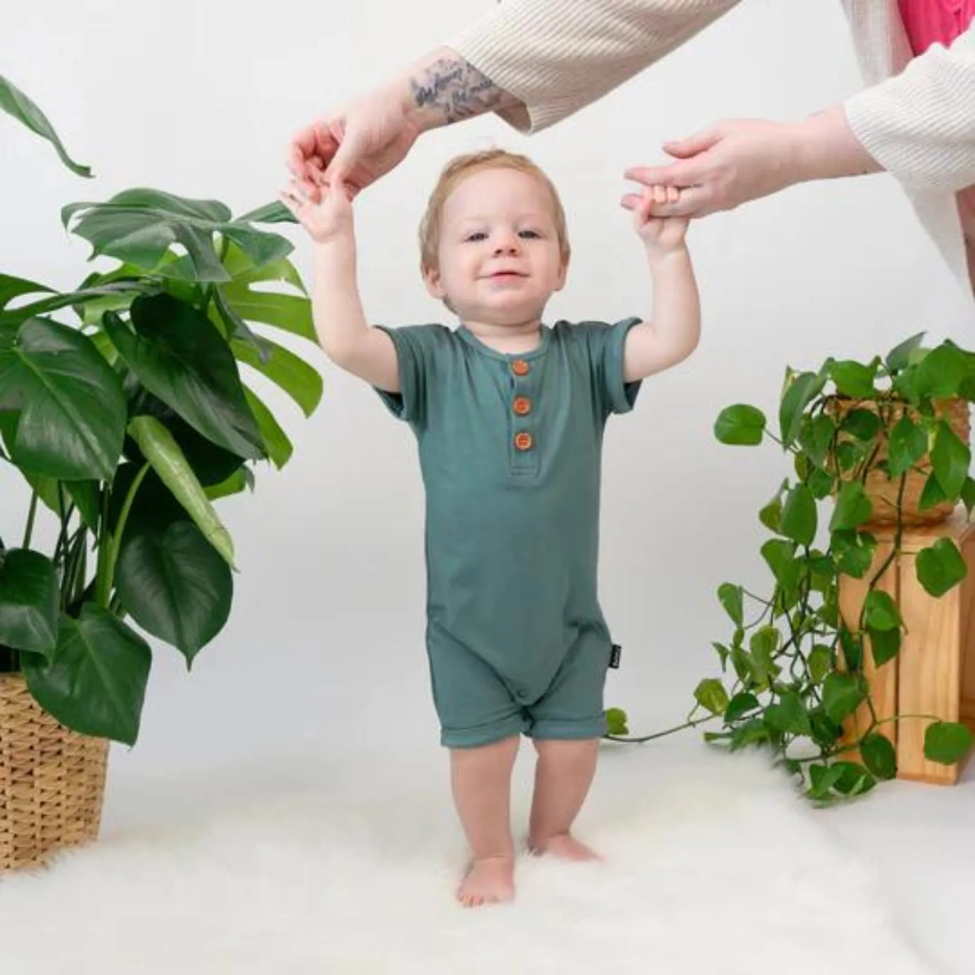 BELAN J Short Sleeves Shortall Romper - Leafy Green