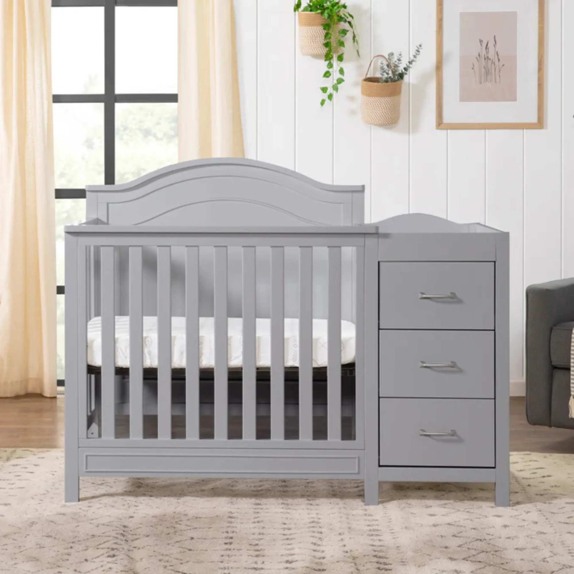 DAVINCI Charlie 4-in-1 Convertible Mini Crib & Changer