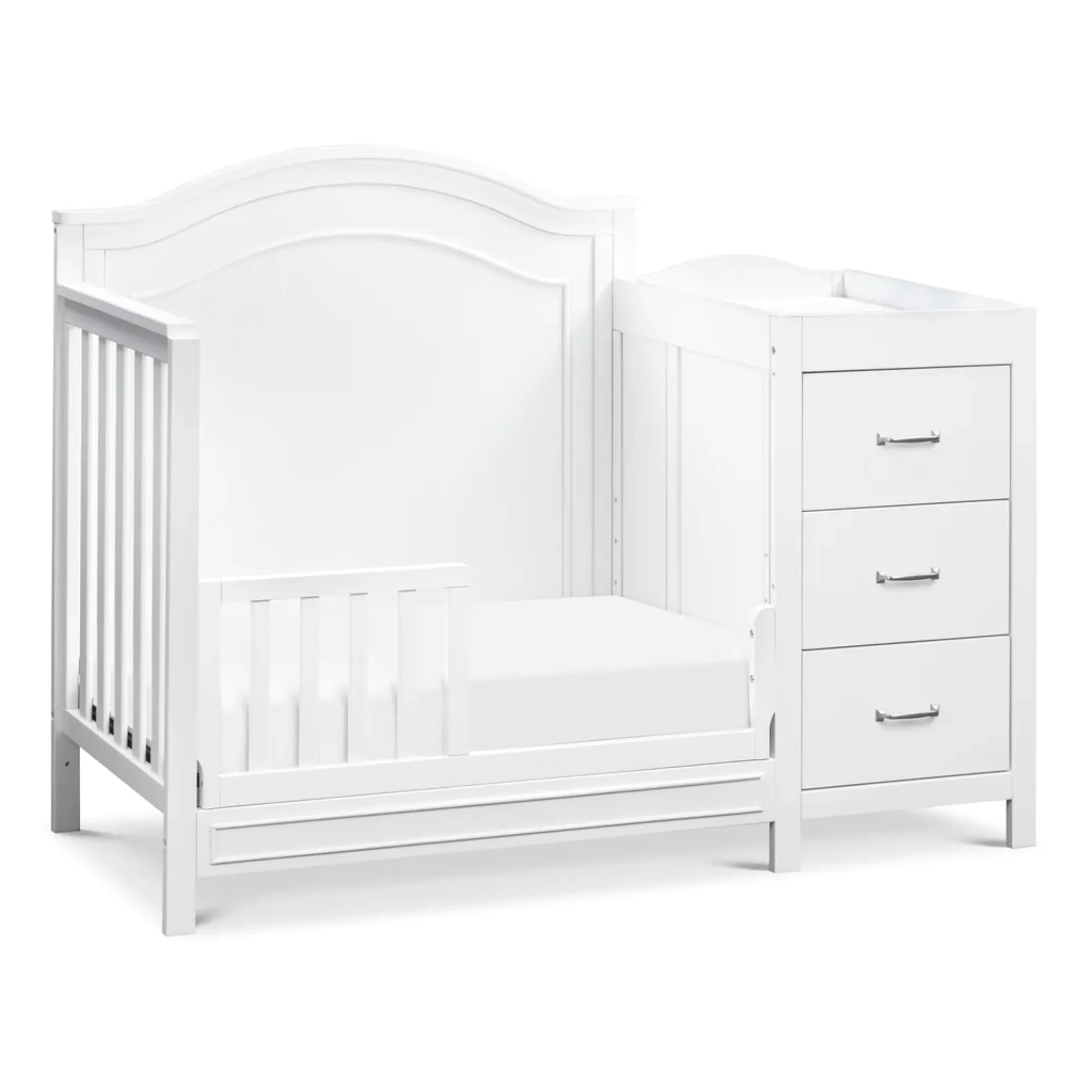 DAVINCI Charlie 4-in-1 Convertible Mini Crib & Changer