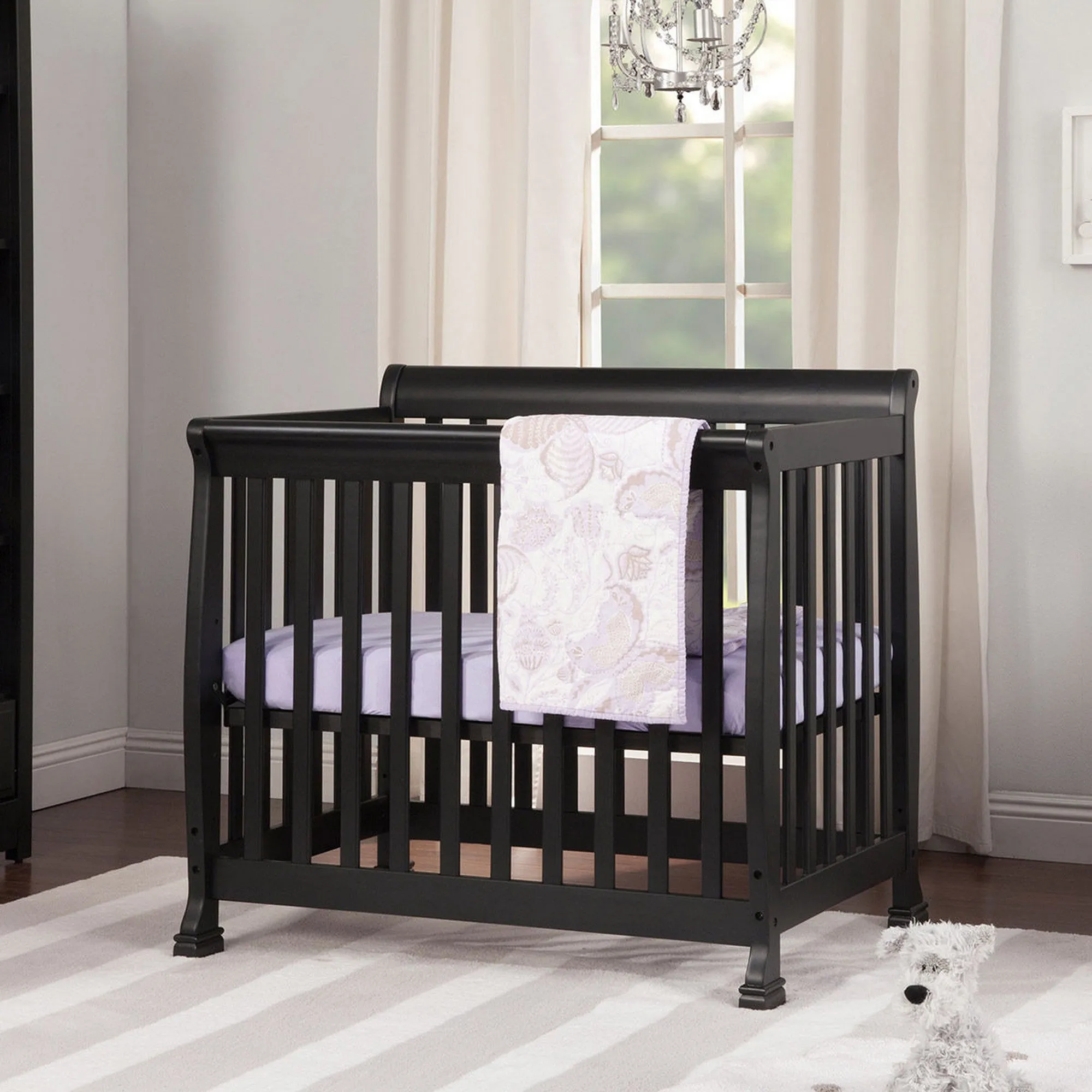 DAVINCI Kalani 4-in-1 Convertible Mini Crib