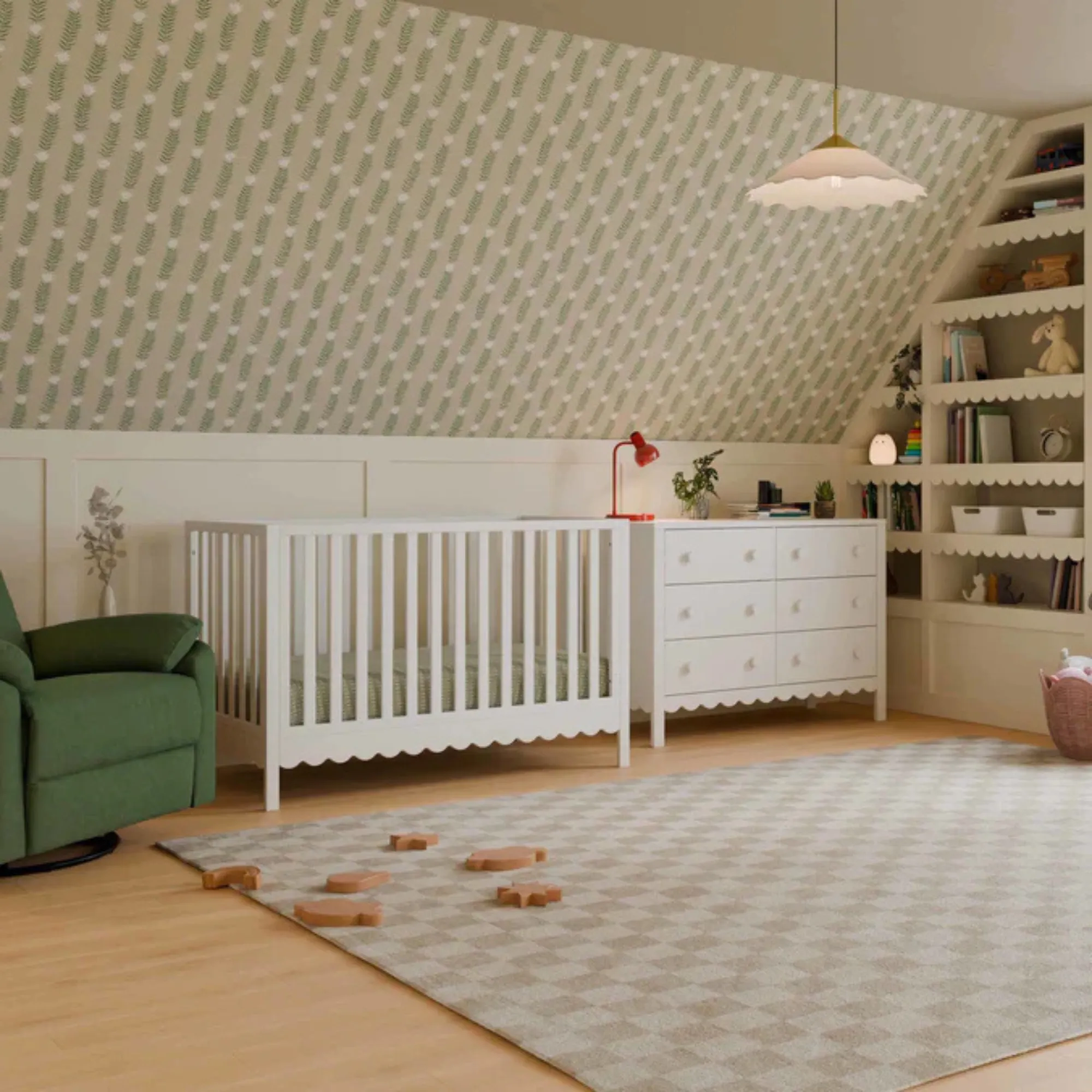 DAVINCI Sammy Scallop 4-in-1 Convertible Crib - White