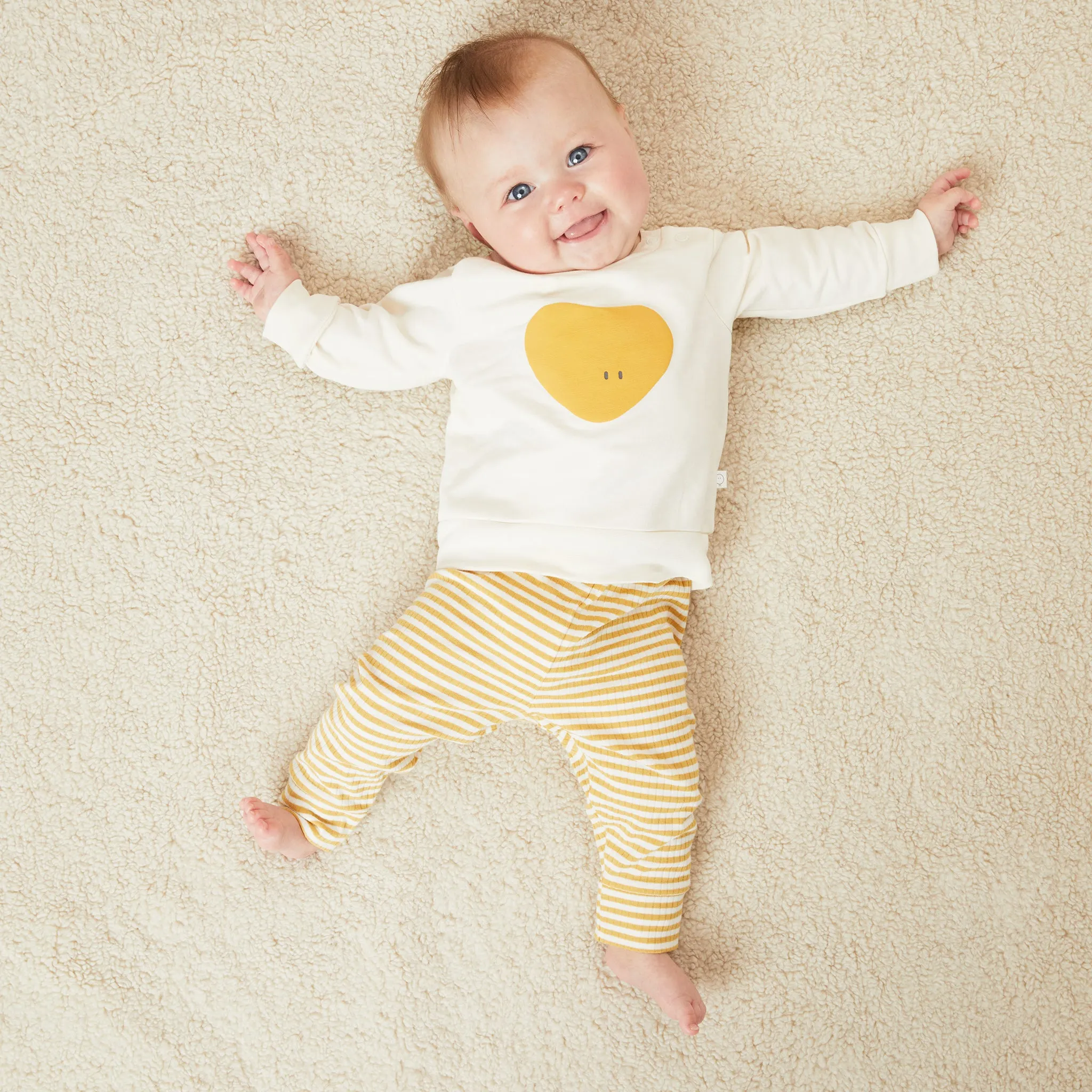 Heart Sweatshirt & Ribbed Leggings Outfit