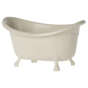 Maileg bathtub for mice