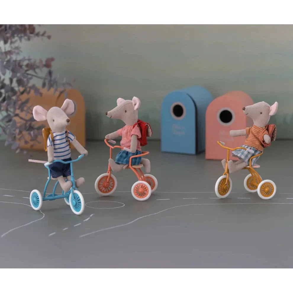 Maileg big sister tricycle mouse with bag, red