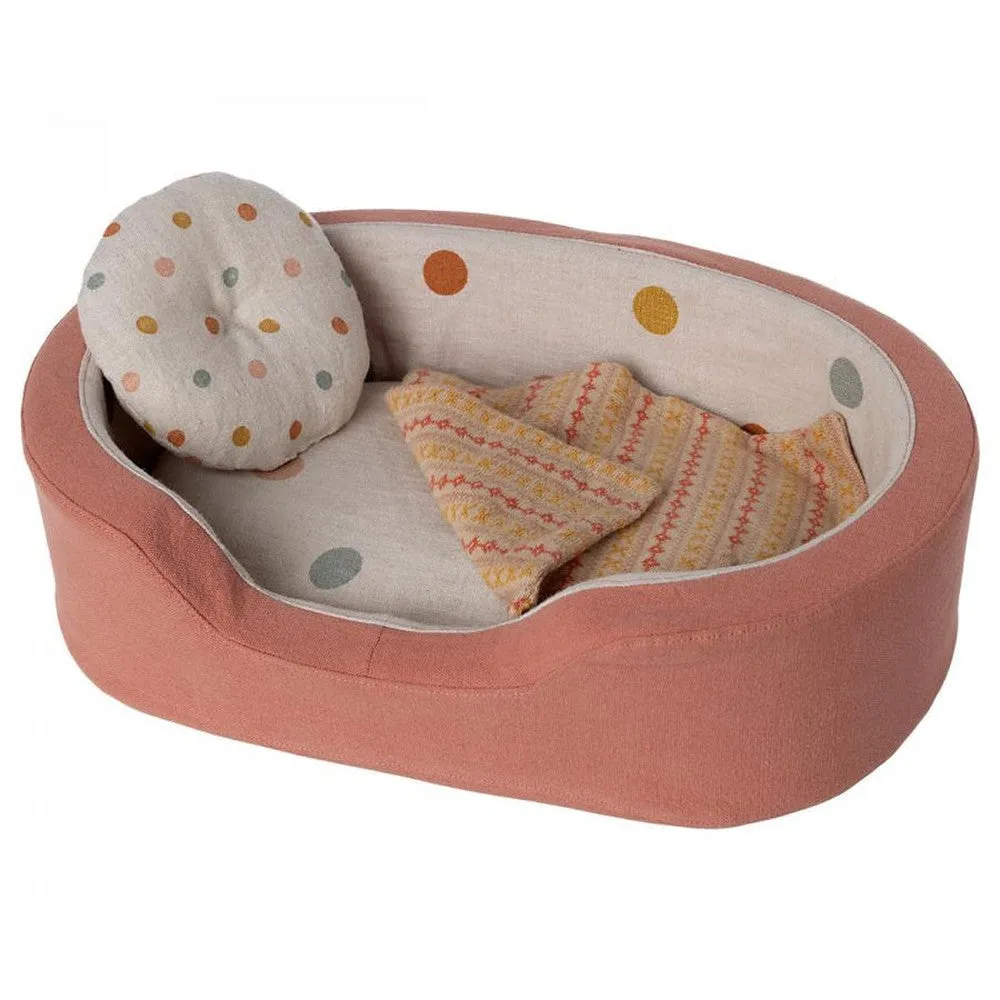 Maileg cosy basket coral
