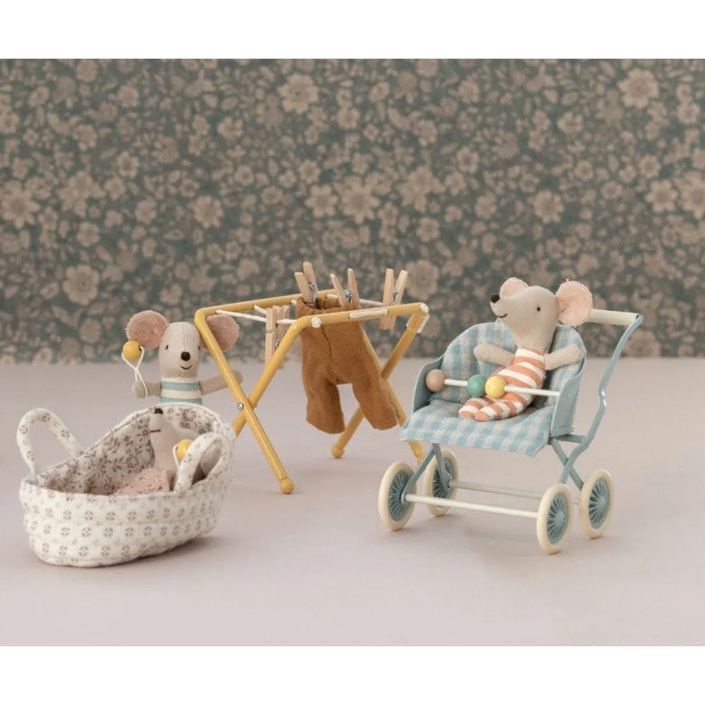 Maileg drying rack for mice
