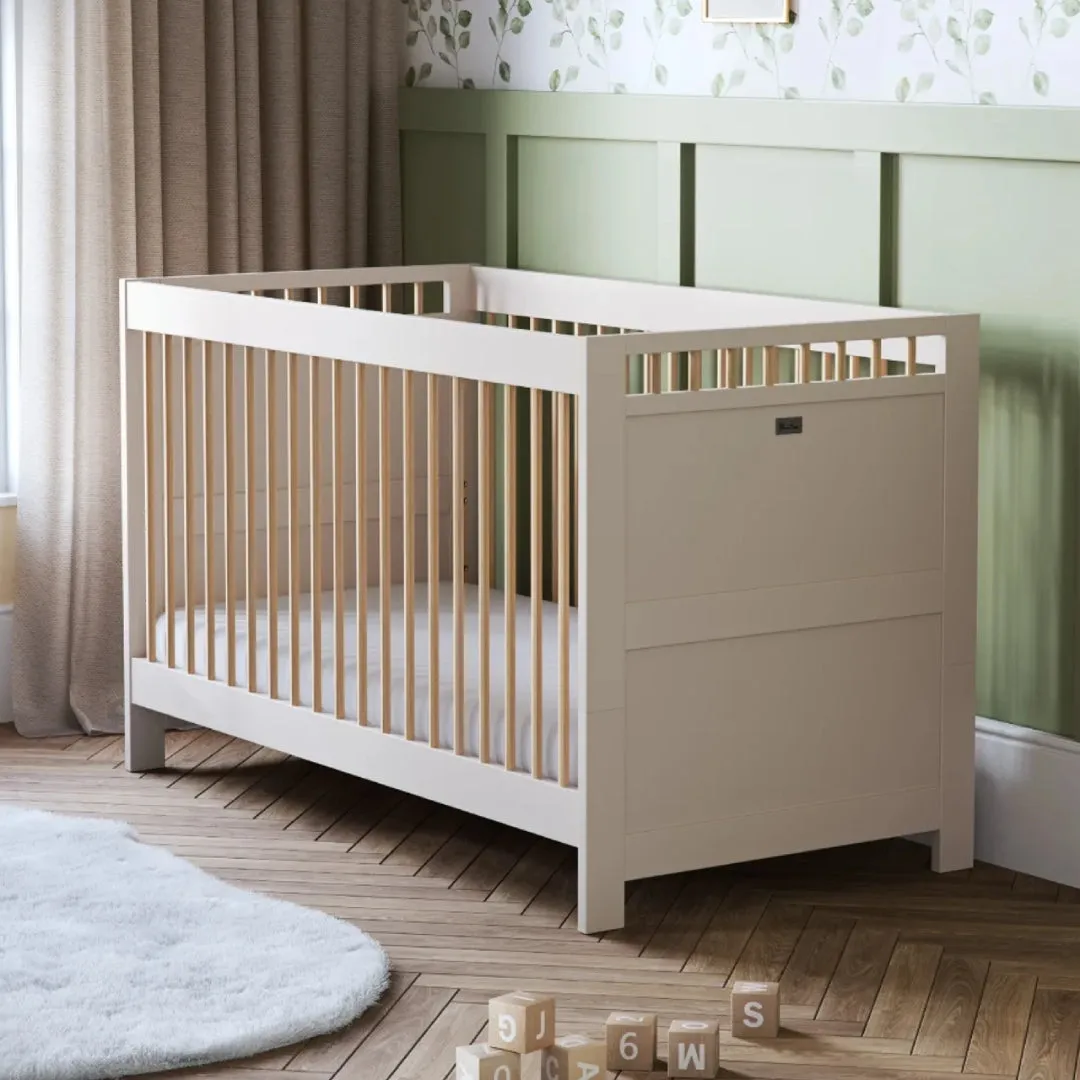 Silver Cross Seville 3 Piece Nursery Set - Cashmere Oak