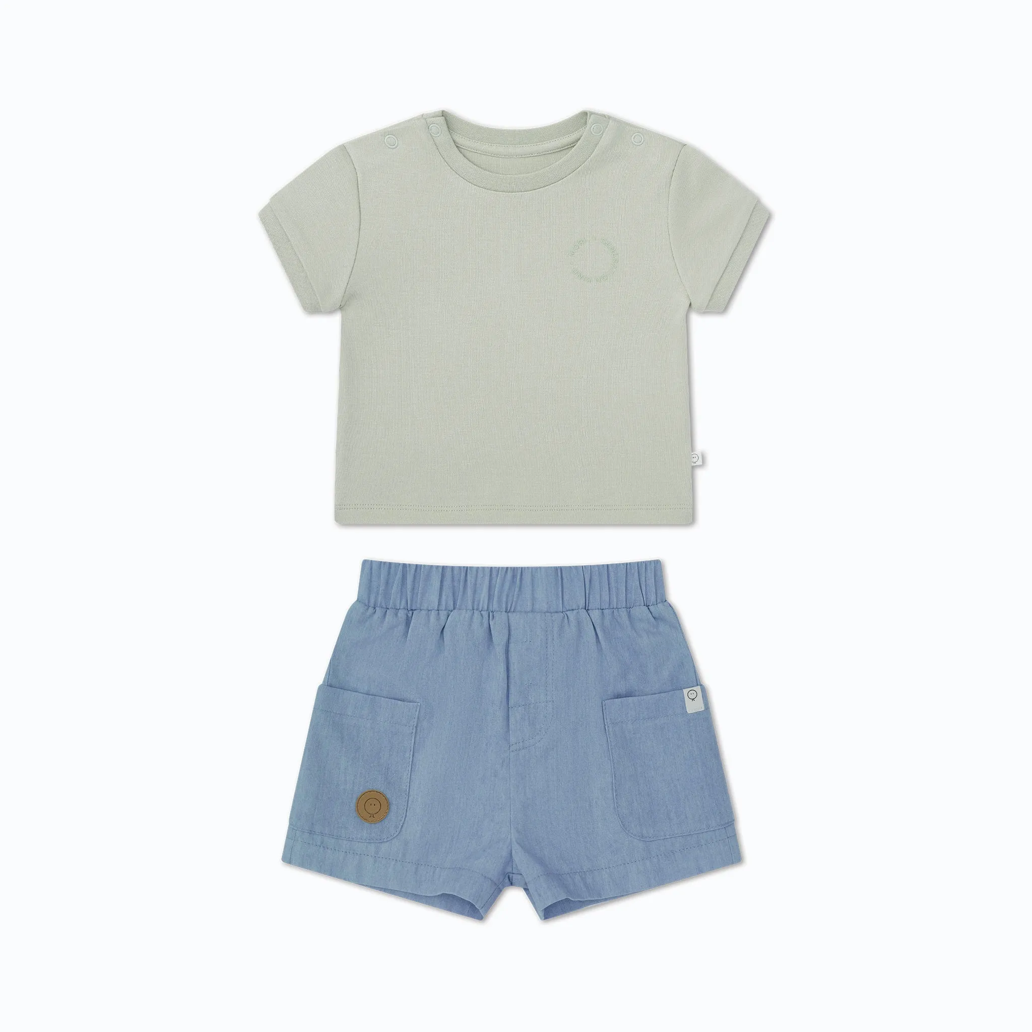 T-Shirt & Organic Chambray Shorts Outfit